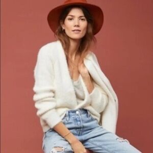 Anthropologie Sleeping on Snow Northbound eyelash cardigan Sweater champagne S